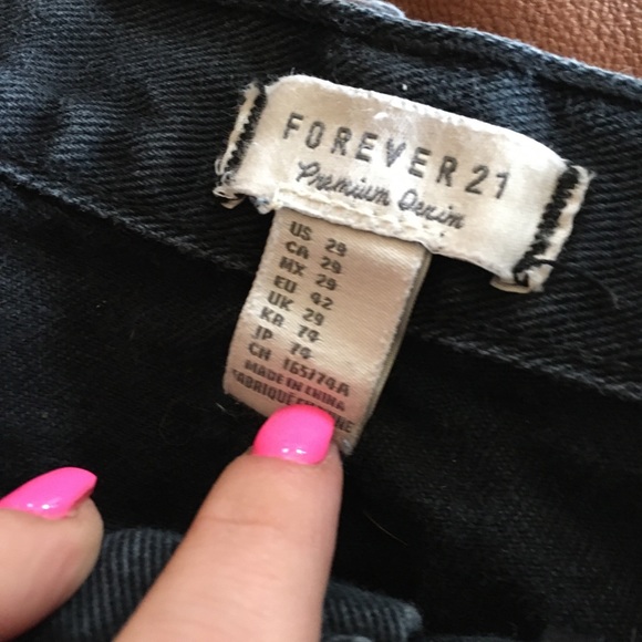 Forever 21 jean shorts - Picture 4 of 4